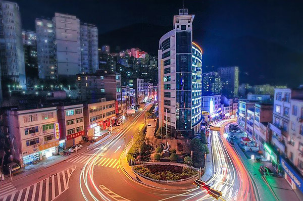  p>巴东县,隶属湖北省 a target="_blank" href="/item/恩施土家族