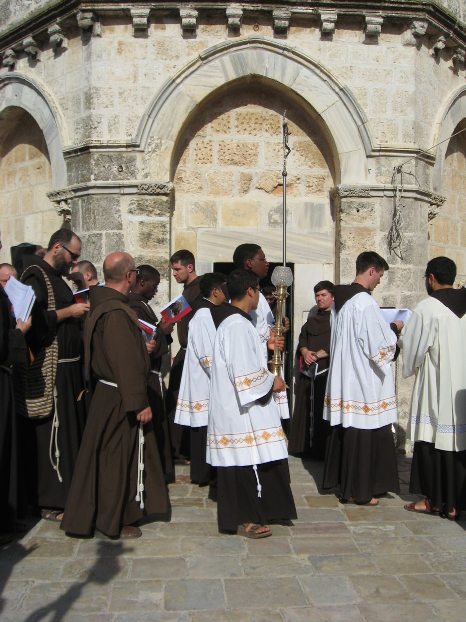  p>耶稣升天节亦称"耶稣升天瞻礼","主升天节".