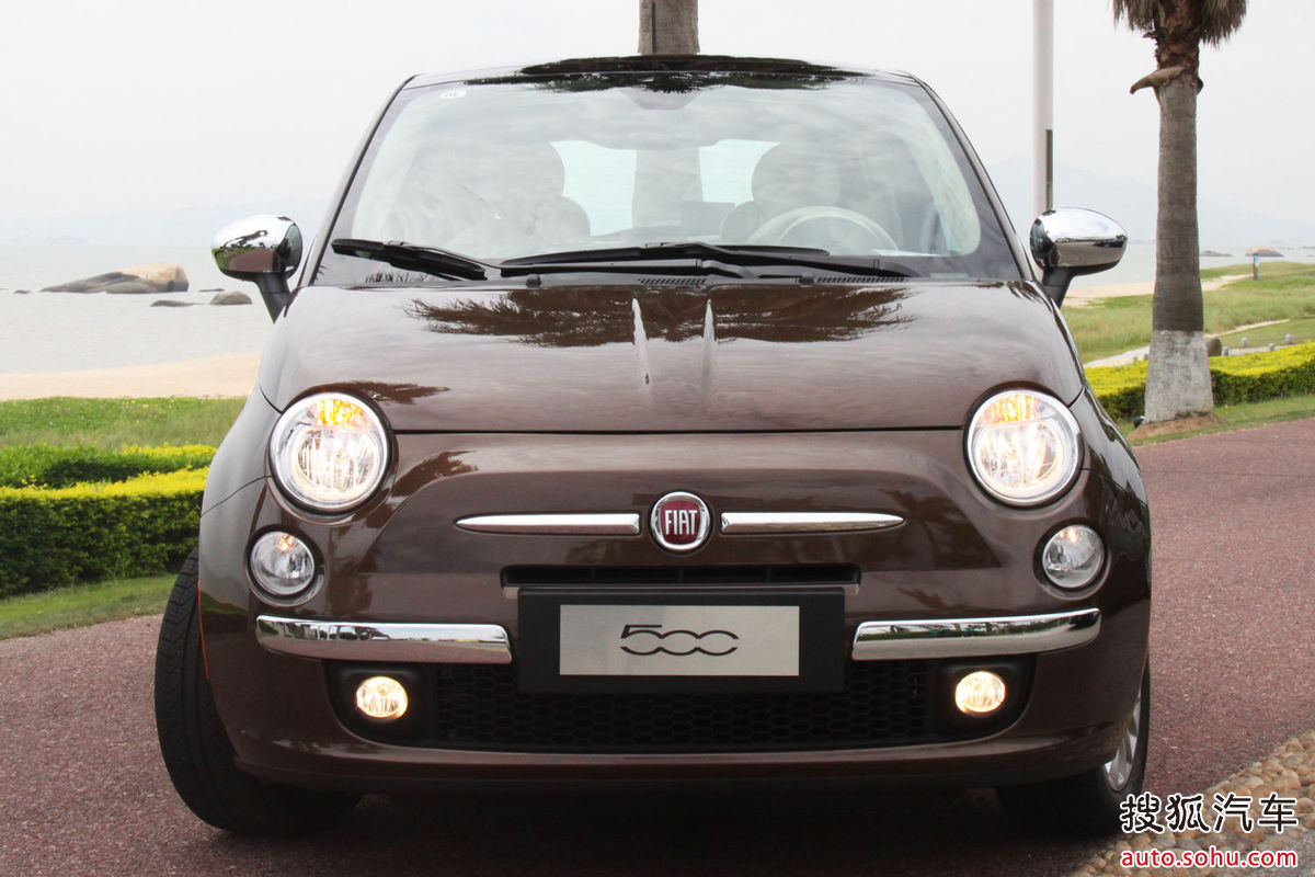 topolino是意大利语米老鼠的意思,是菲亚特在1936-1955年间生产的车型