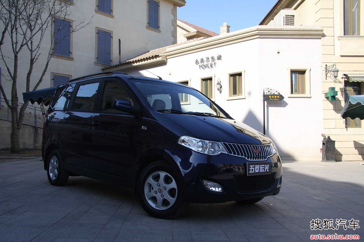  p>五菱宏光是 a target="_blank" href="/item/上汽通用五菱/287471"