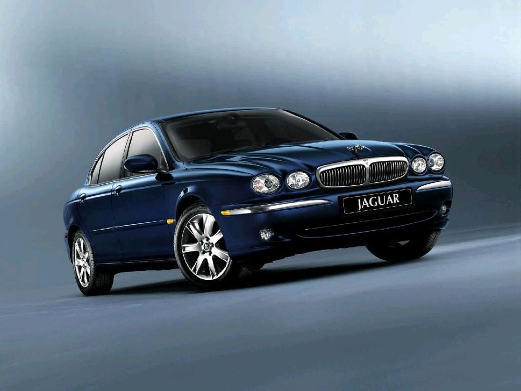  p>捷豹(jaguar),英国知名豪华汽车品牌,1922年诞生,创始人为 a