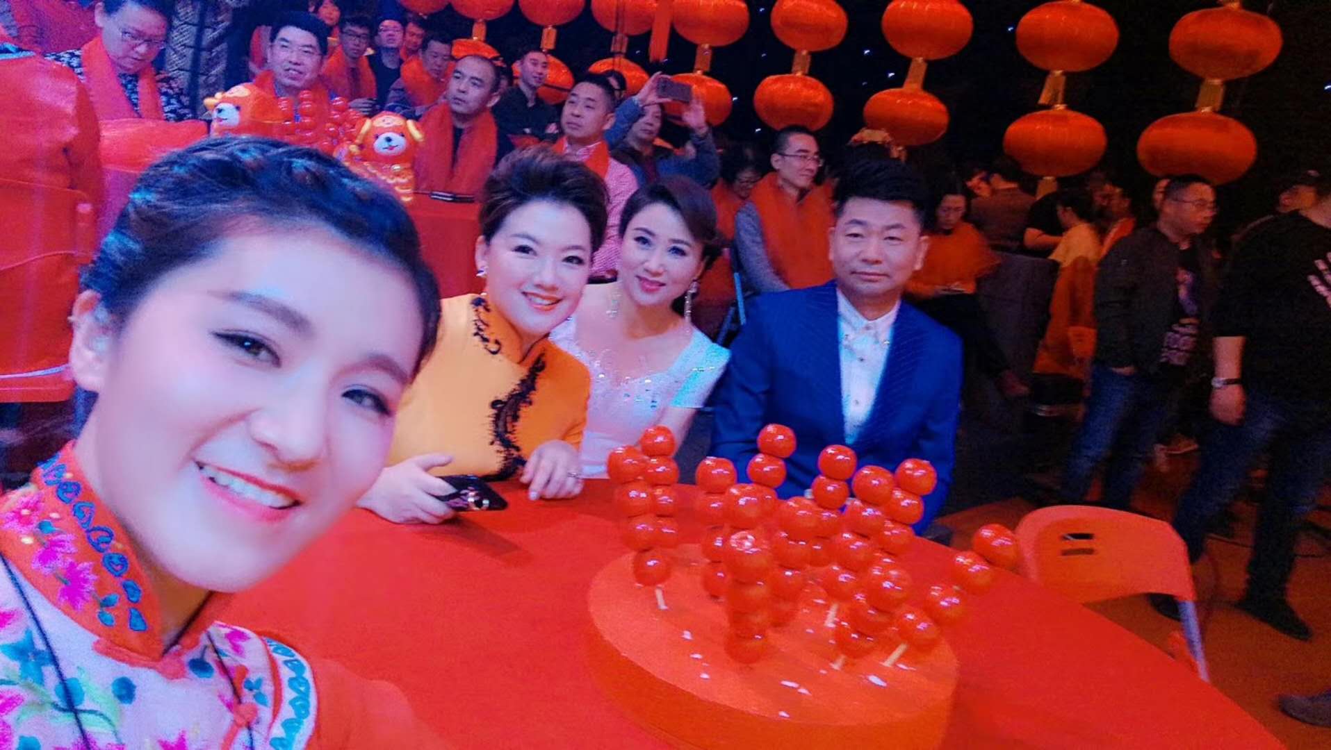  p>张红丽,1988年9月18日出生于山西省忻州市,中国内地歌唱演员.