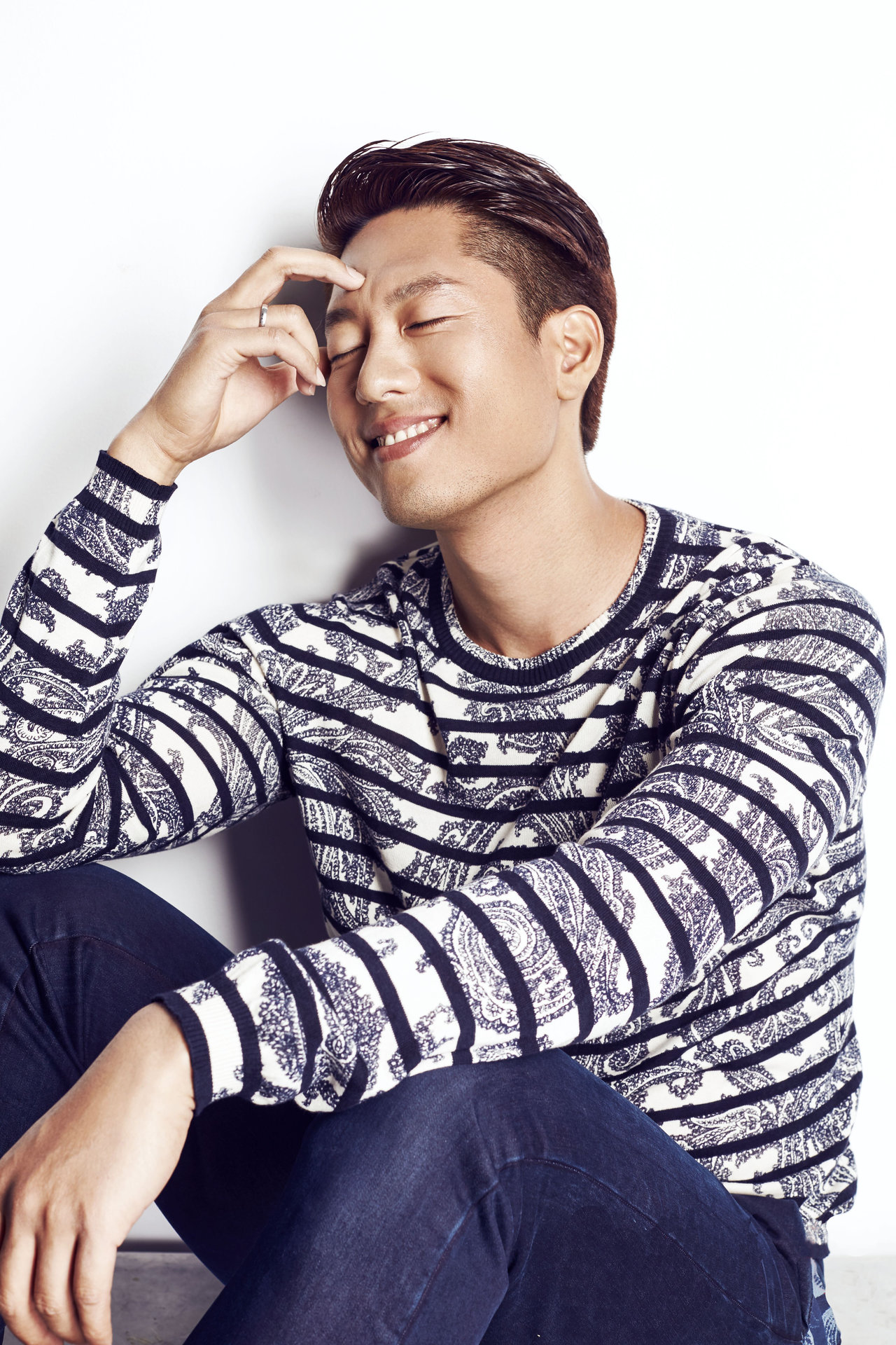  p>凌潇肃,1980年5月22日出生于陕西省西安市,中国内地影视男演员