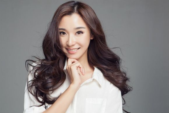 >恋恋不忘 /a>》人物, a target="_blank" href="/item/冯婧/2054787"