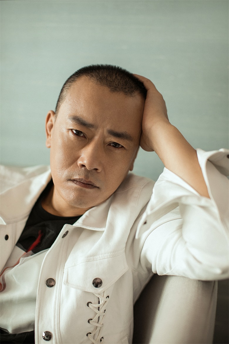 1968年出生于中国辽宁省大连市,中国内地男演员,国家二级演员