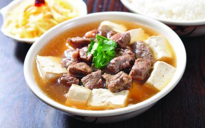 牛肉炖豆腐