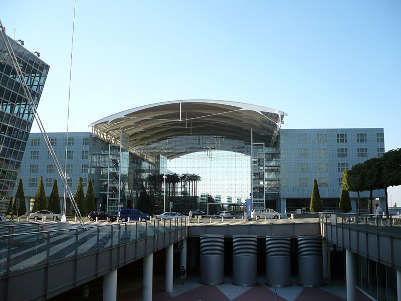  p>慕尼黑机场(德语:flughafen münchen,iata代码:muc, icao代码