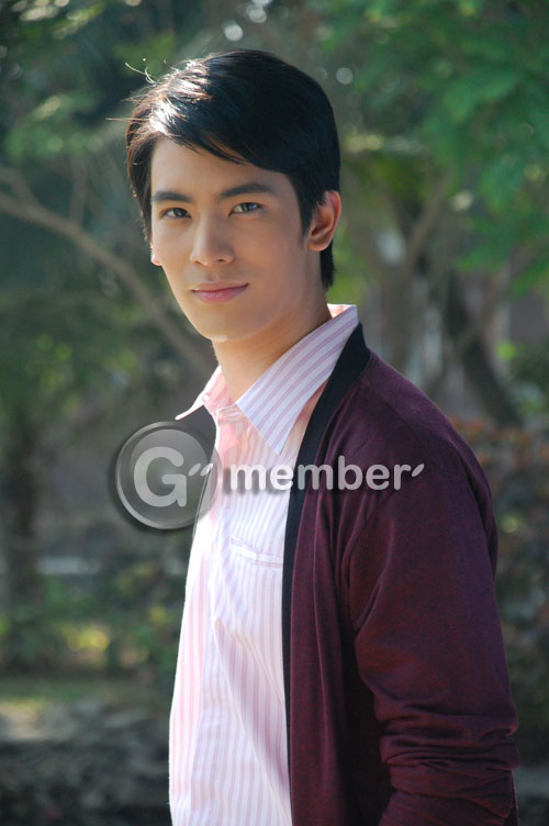  p>颂恩·宋帕山(son),1988年11月12日出生于泰国曼谷,泰国男演员