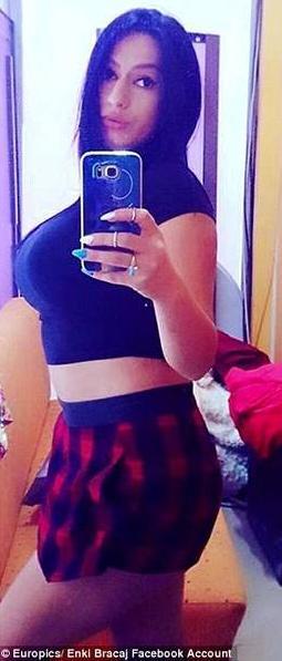 ">阿尔巴尼亚 /a>21岁(2015年)女子艾妮肯试镜女主播的时候"真空上阵"