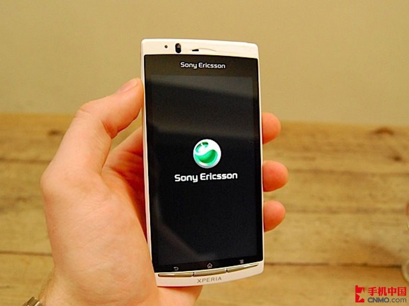  p> a href="#">索尼爱立信 /a>lt18i是一款时尚大屏幕单核智能手机