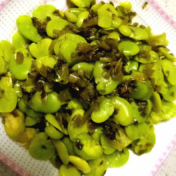 雪菜炒蚕豆