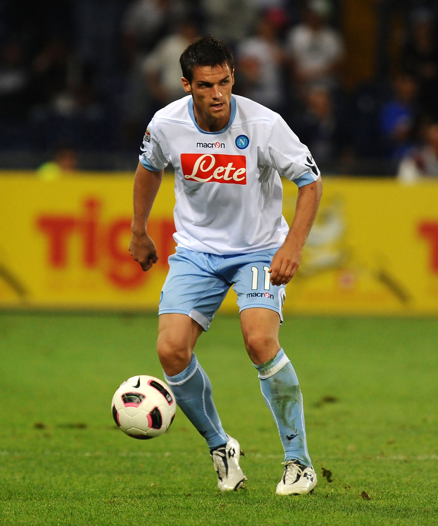 意大利职业足球运动员,司职右边后卫/右边前卫,现 span class="ref"