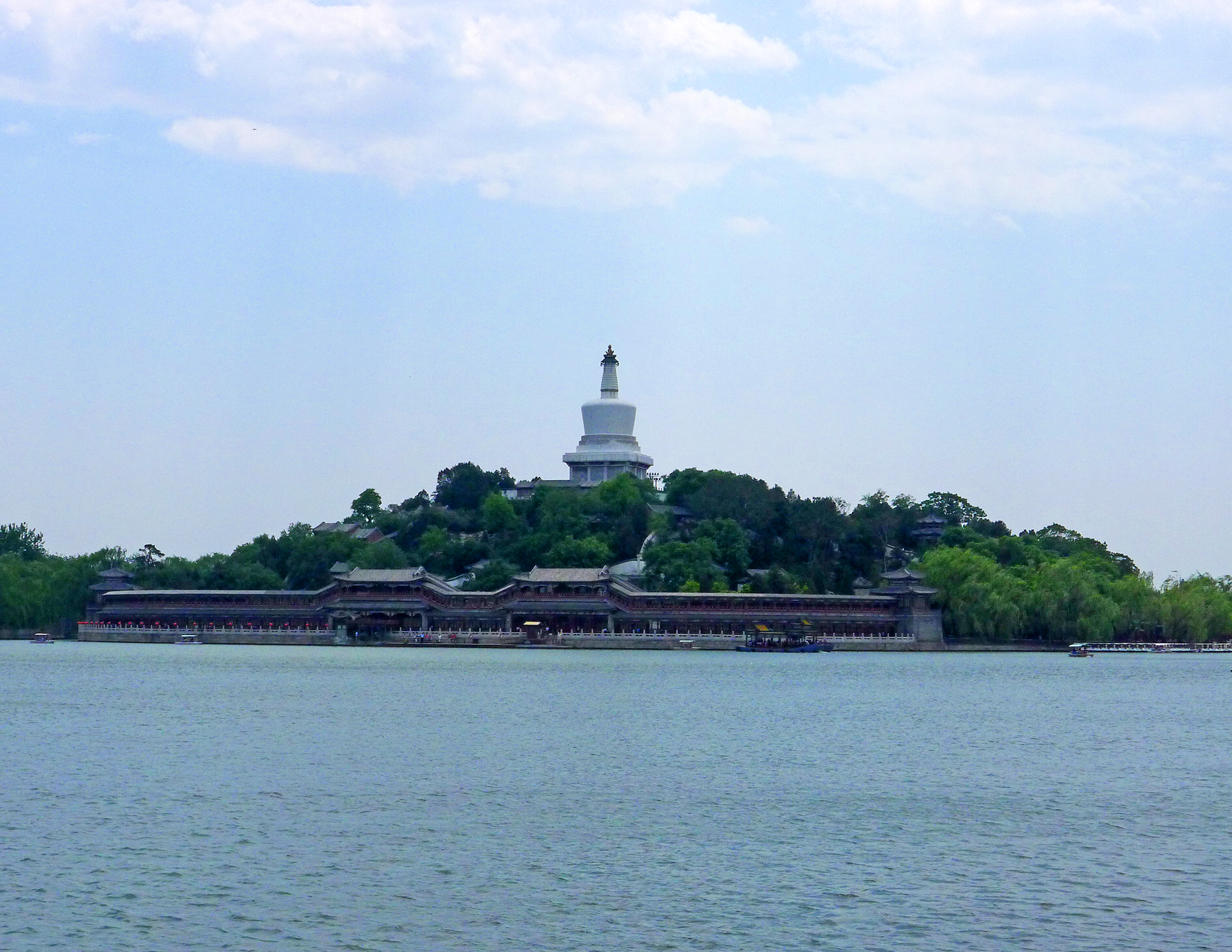  p data-id="gnwgg75jir">西苑三海,位于北京皇城之西,由北海,中海