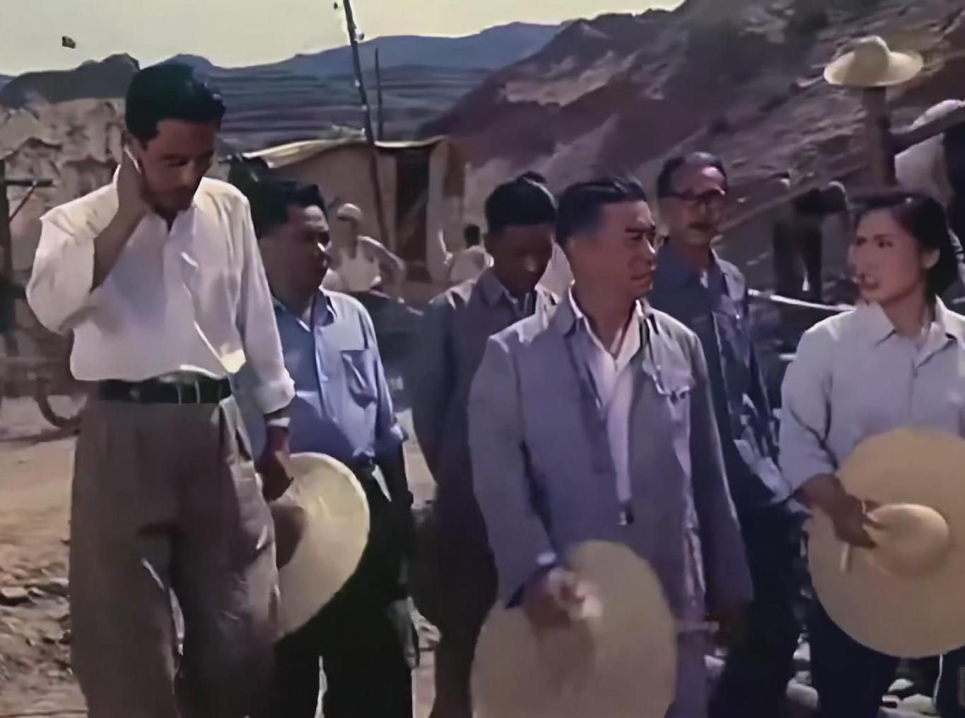  p data-id="go0ehu95pq">《浪涛滚滚》,1965年成荫执导电影,主演 a