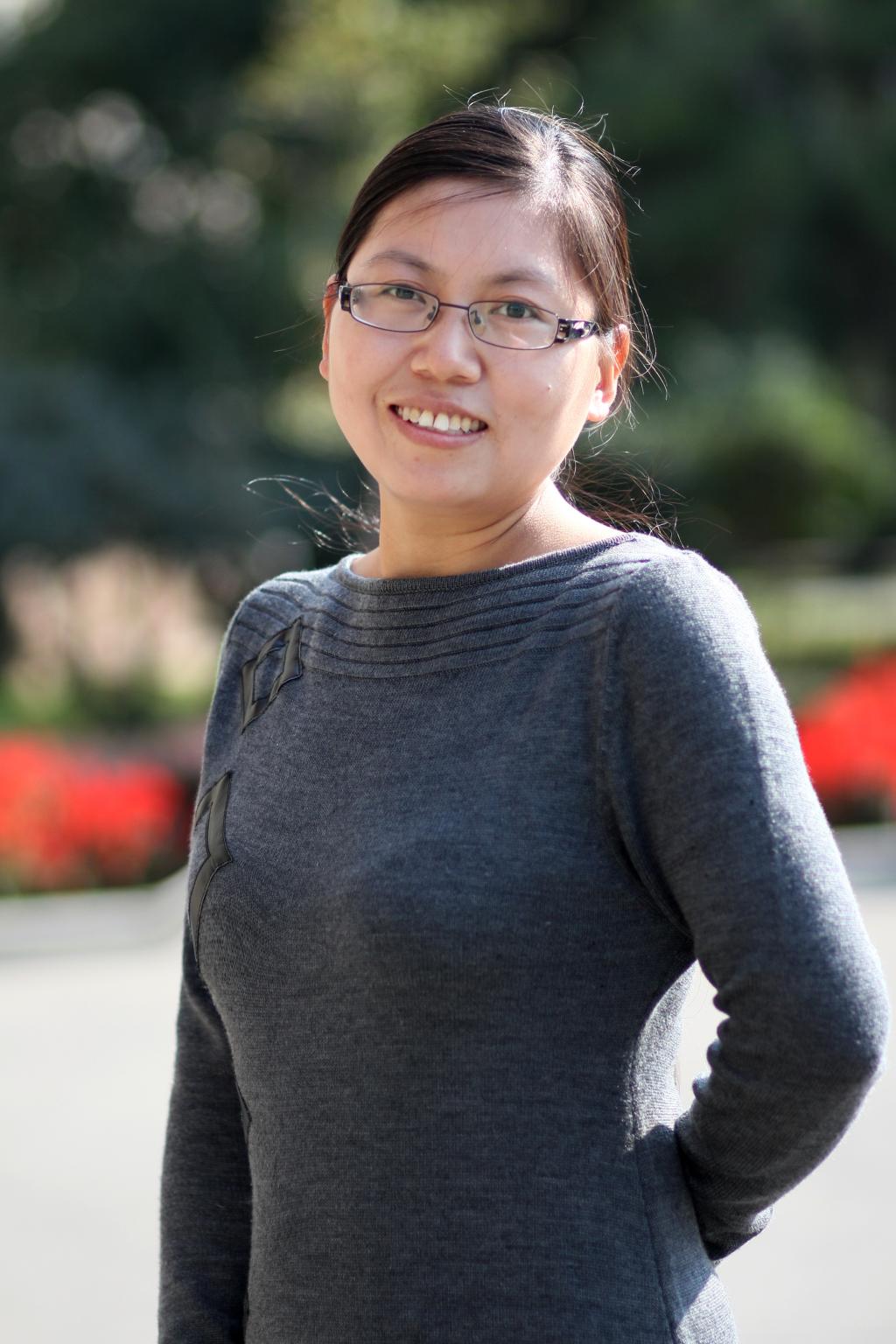  p data-id="sg1tomzvzwcc">李艳枝,女,1977年生,河南浚县人.