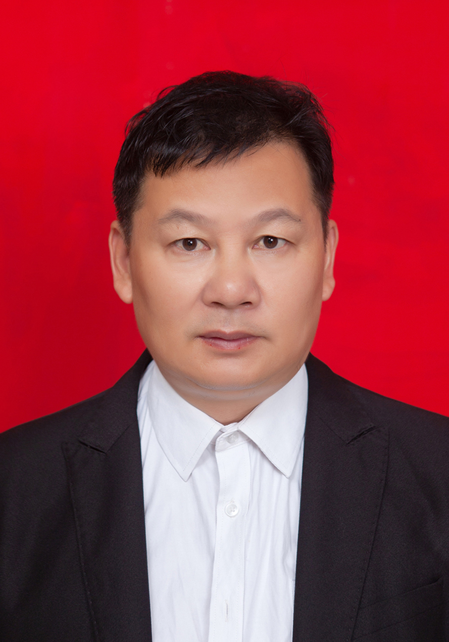 data-id="smfmb9ovxo1t">李顺华,新宁县发展和改革局党组成员,副局长