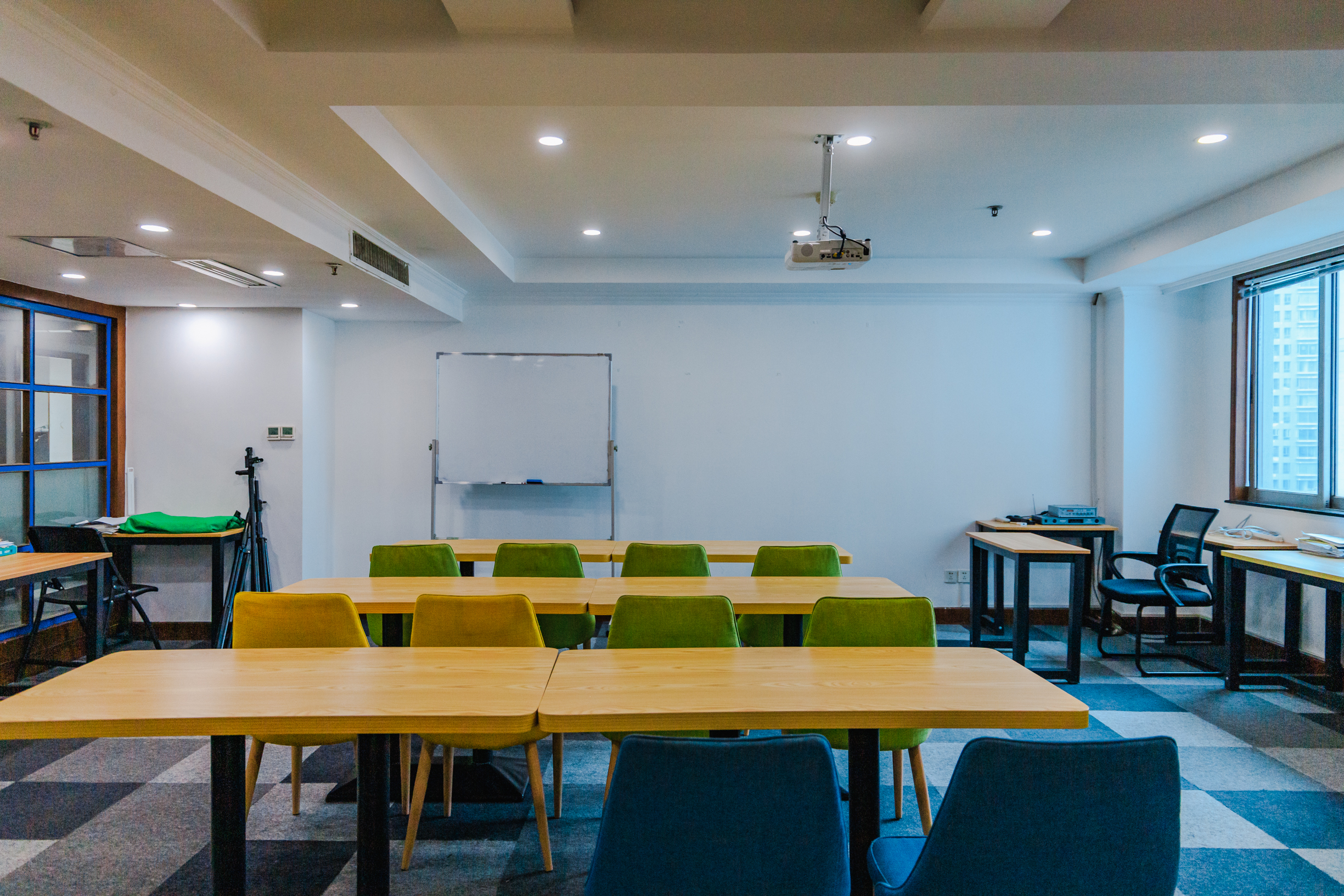 超学科技培训有限公司,是一家专注出国语言类考试的教育培训机构<sup