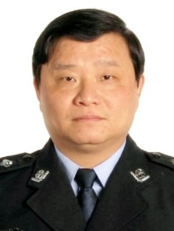 /p> p>现任六安市公安局党委委员,副局长. /p>