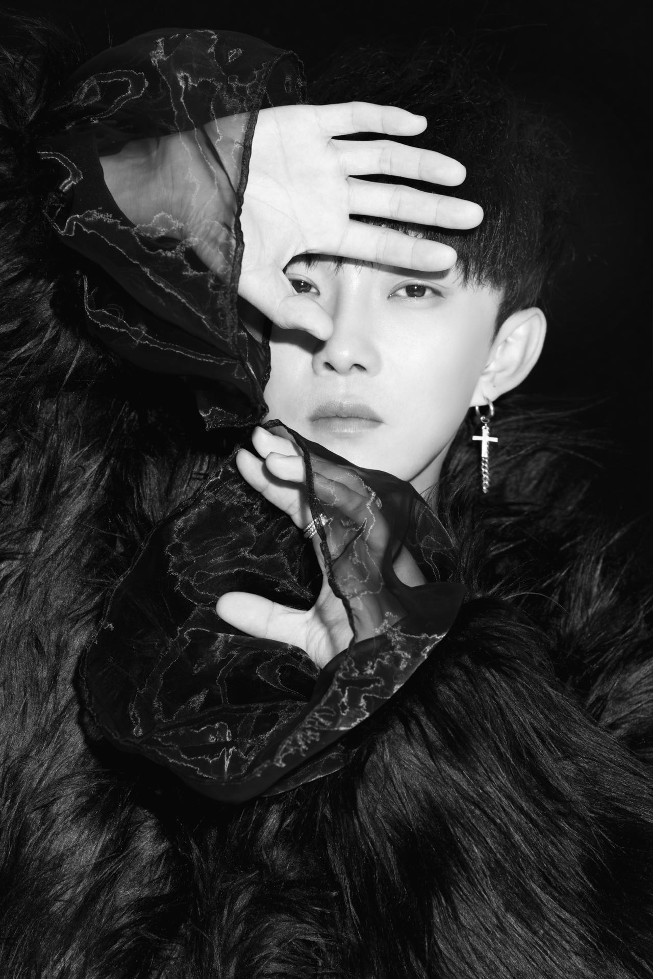  p>孙焱彬,中国内地男歌手,演员,独立音乐人,1990