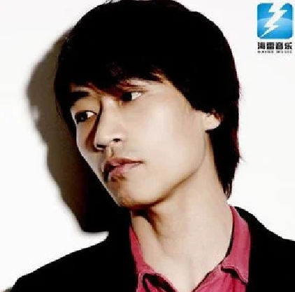  p>《说拜拜》是李风持演唱的一首歌曲,由李风持填词,李风持谱曲,收录