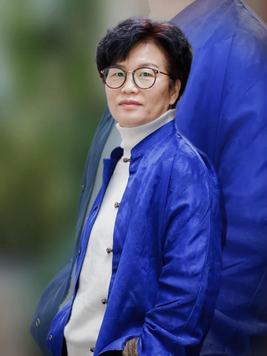 张鸿（第六届红棉文学奖散文组主奖得主）_百度百科