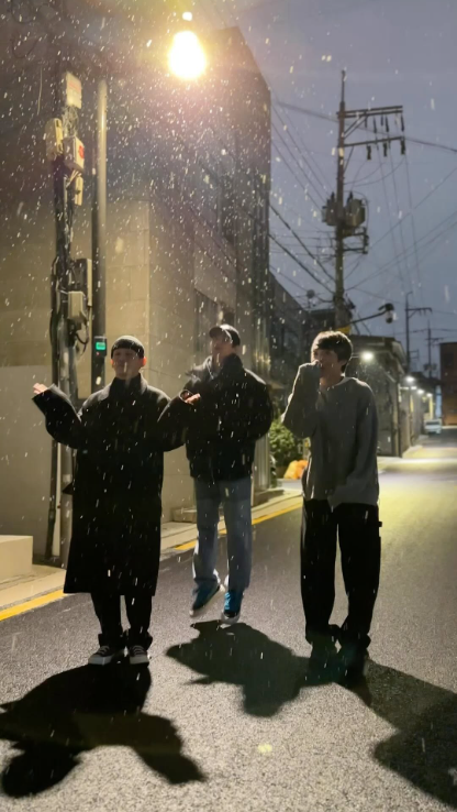 初雪（2013年EXO演唱的歌曲）_百度百科