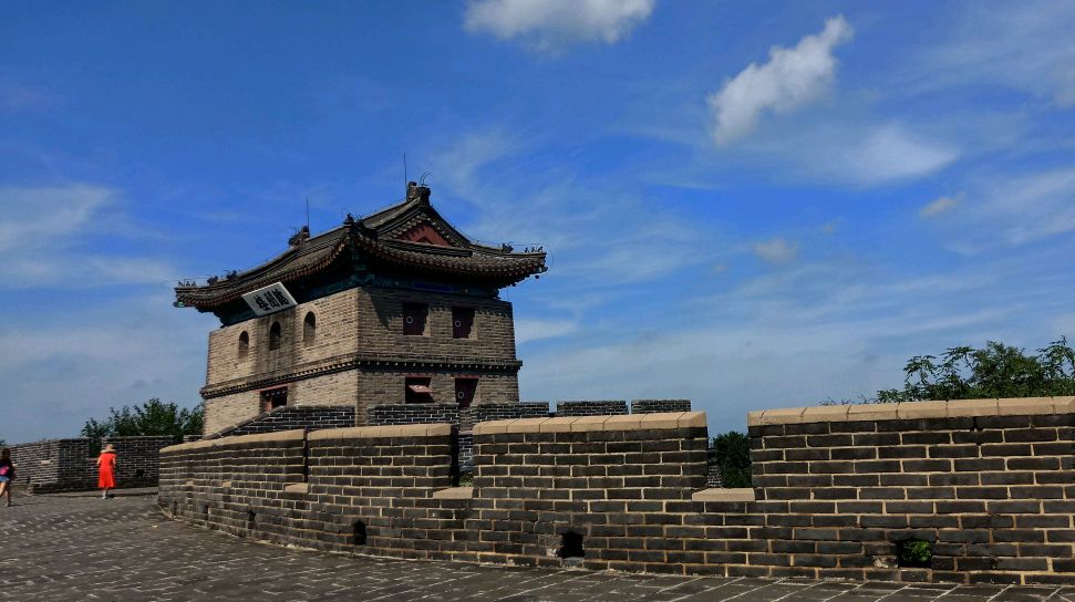 两京锁钥无双地，万里长城第一关_百科TA说
