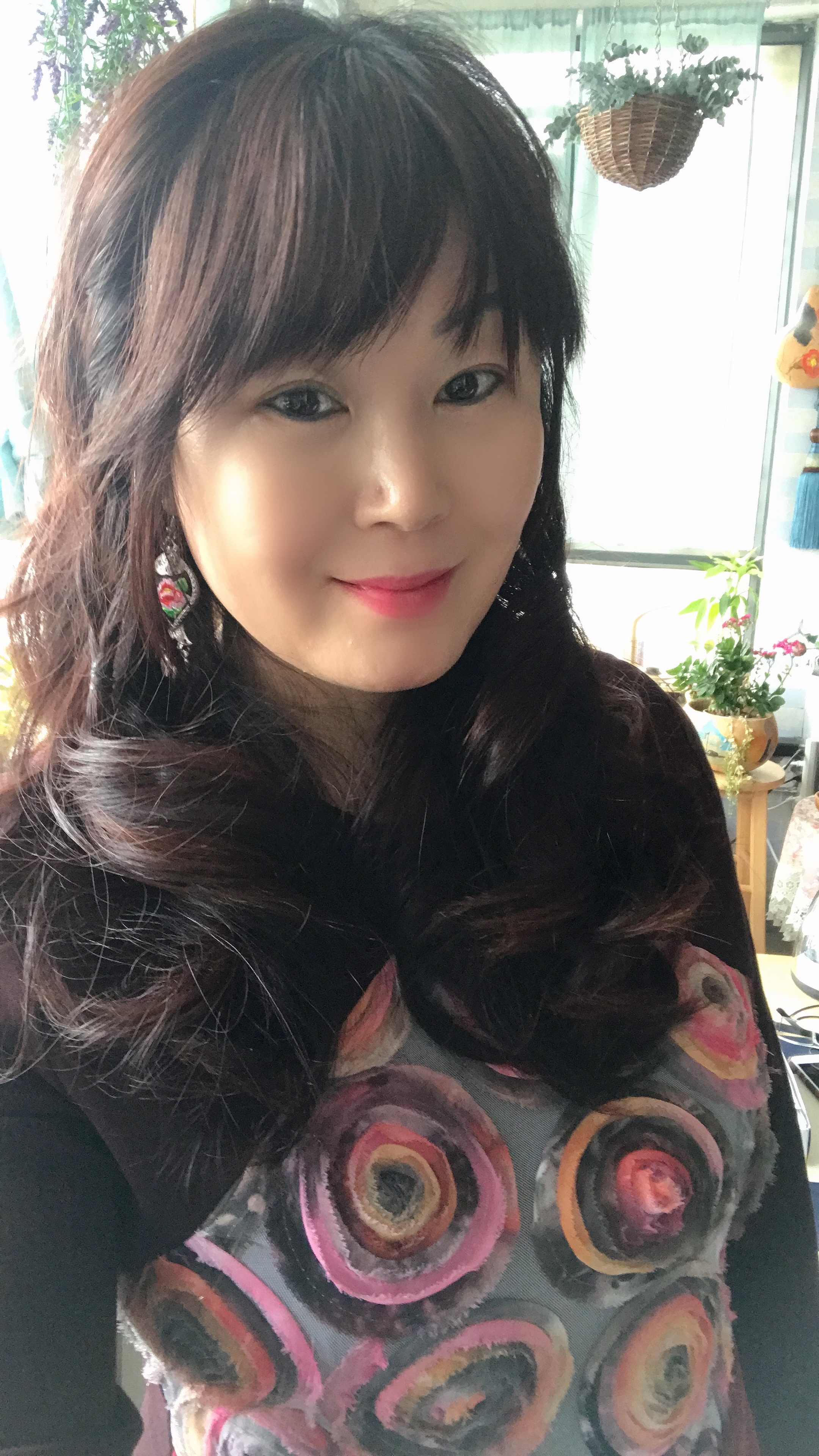  p data-id="gnzrsfqdiu">陈美锦,祖籍辽宁,都市女作家,影视编导,摄影