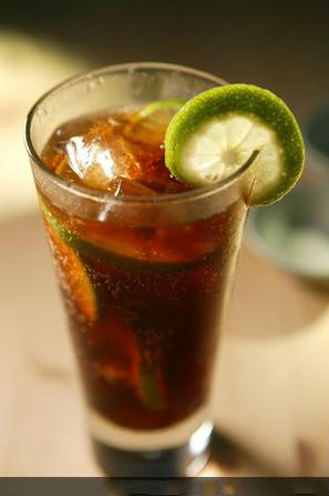  p data-id="gncoqr8v2e">长岛冰茶(long island iced tea),是一类