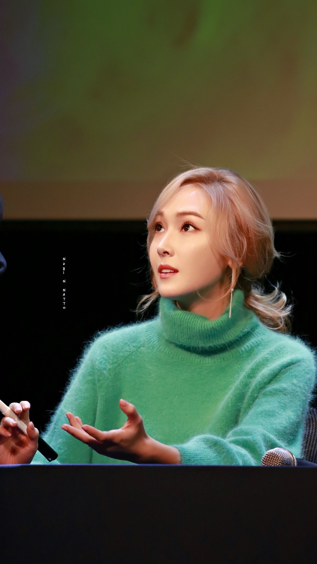  p>郑秀妍(jessica jung),1989年4月18日出生于美国加利福尼亚州