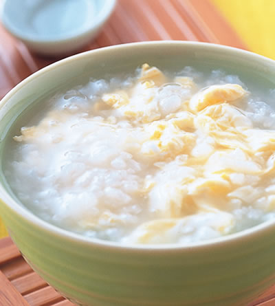  p>冰糖鸡蛋羹是以冰糖,鸡蛋为主要食材做成的一道美食. /p>