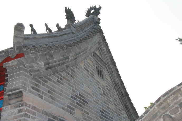 m7">张氏祠堂是一座古建筑,为清代建筑,位于山东省滕州市大坞镇大坞村