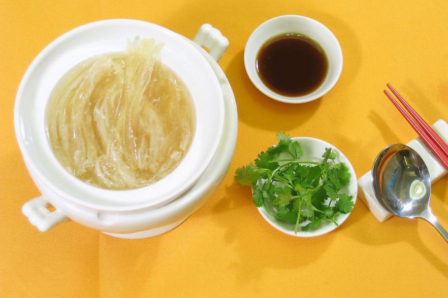 清炖鱼翅