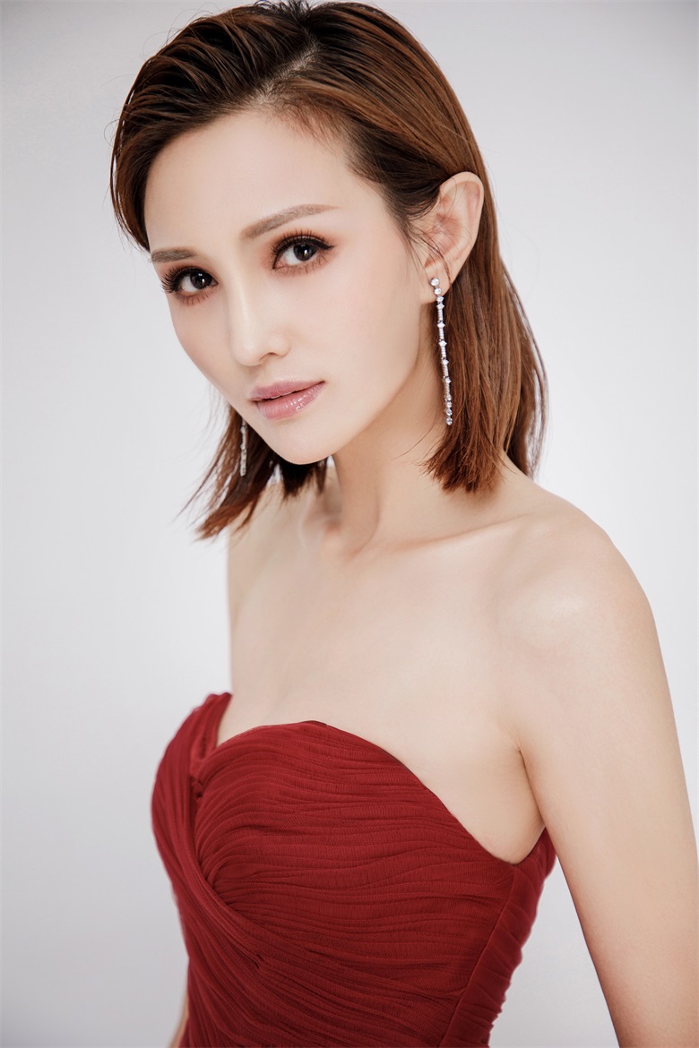 济宁/358843" data-lemmaid="358843">济宁 /a>市,中国内地女演员