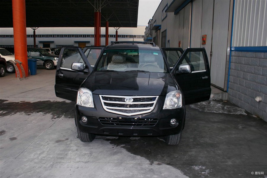 天马风锐是继风驰之后,天马汽车针对低端suv市场的新车系.