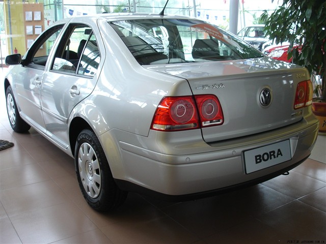  p data-id="sxrt10zlmu7t">bora(宝来)是一款汽车品牌,是一汽大众.