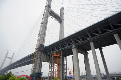  p>松浦二桥,又名嘉金高速公路跨黄浦江大桥,是目前为止黄浦江上游的