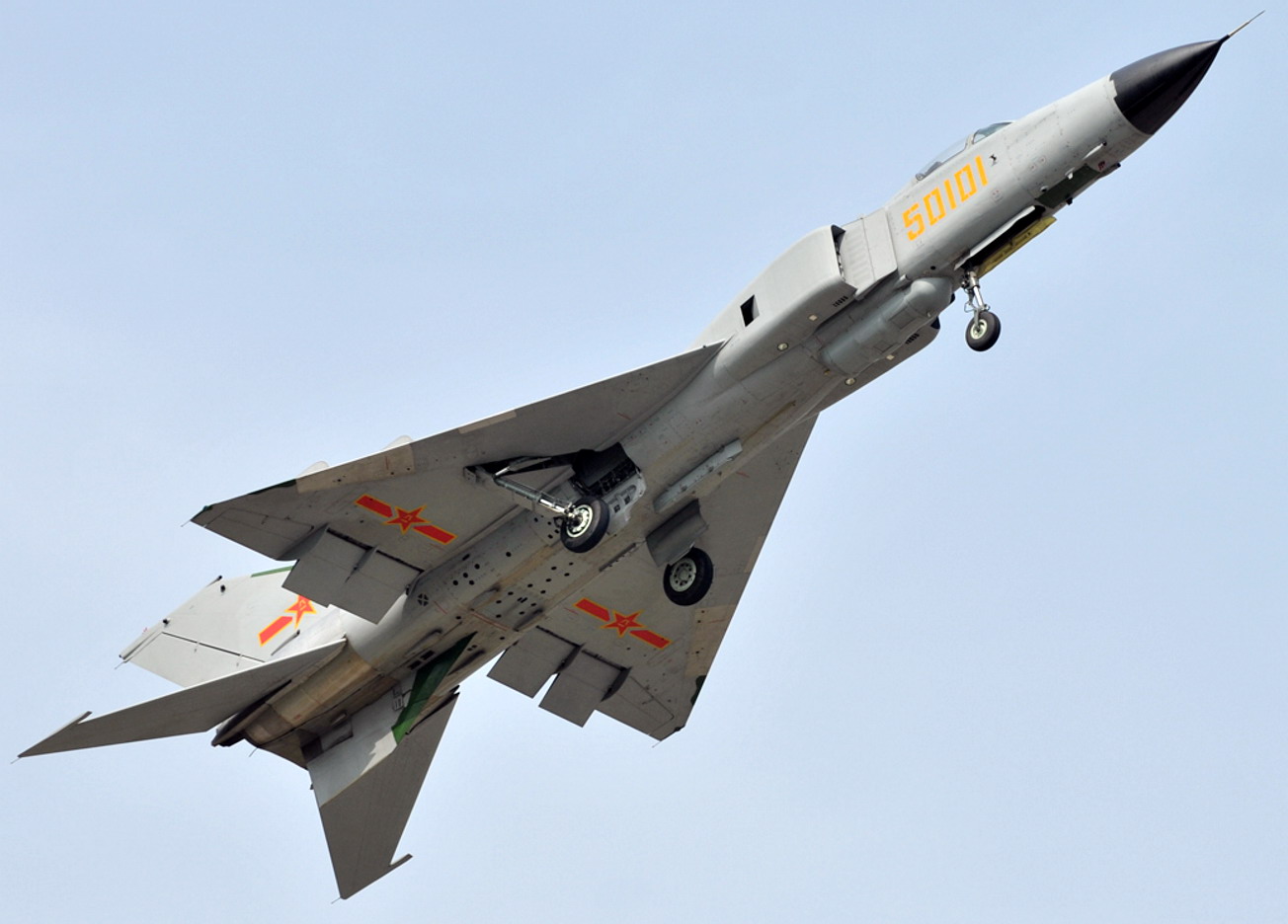  p>侦察机(reconnaissance aircraft)是专门用于从空中进行侦察,获取