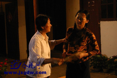 影业有限公司,广东牵手影视传媒有限公司联合出品,周勇执导,张剑虹,潘