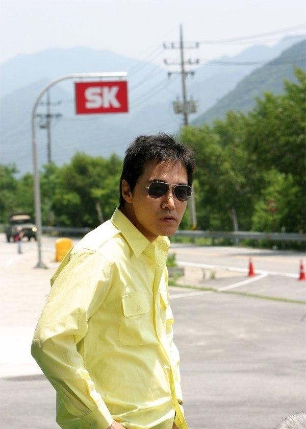  p data-id="gnbdc2lcgk">《坐情敌的出租车》是由金泰植执导,朴光正