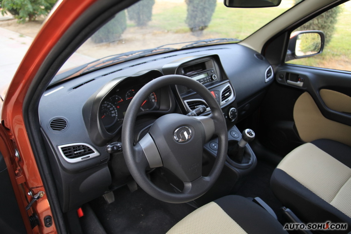  p>长城哈弗m1是一款由长城汽车公司发行的车型,该款车设计可爱动感