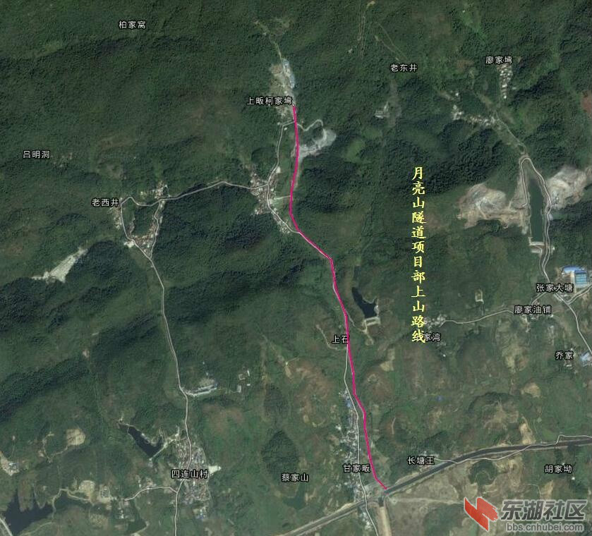该隧道南北向横穿黄荆山,是黄石老城区与黄石山南规划新区连接的城市