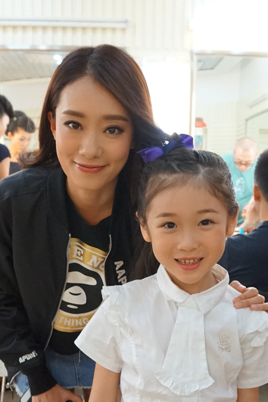  p data-id="gnwmfnvg80">邓文怡,2009年11月14