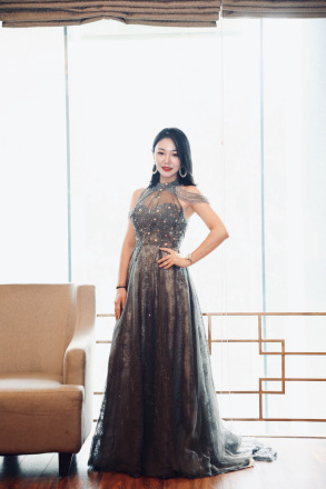 杨杨（中国内地中英双语主持人，歌手）_百度百科