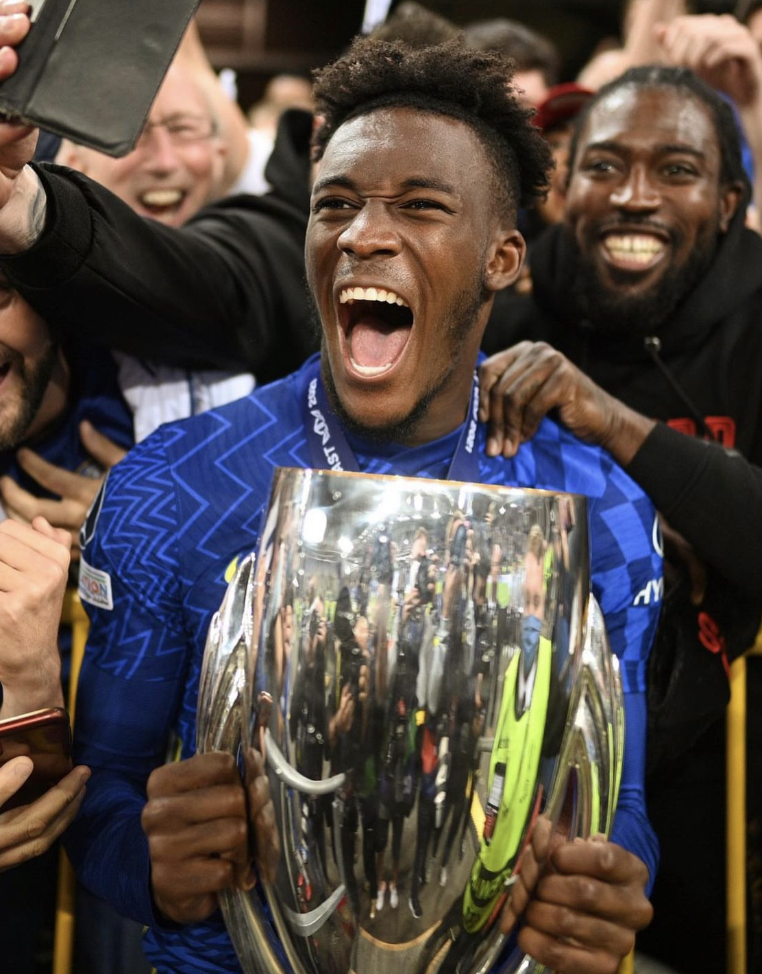  p data-id="gnwubt37ds">卡勒姆·哈德森-奥多伊(callum hudson-odoi