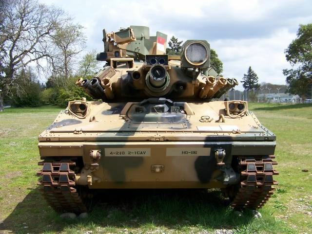  p data-id="gnbxjba16b">m551轻型坦克(英文:m551 light tank,英文