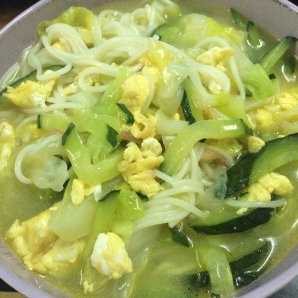 黄瓜鸡蛋面