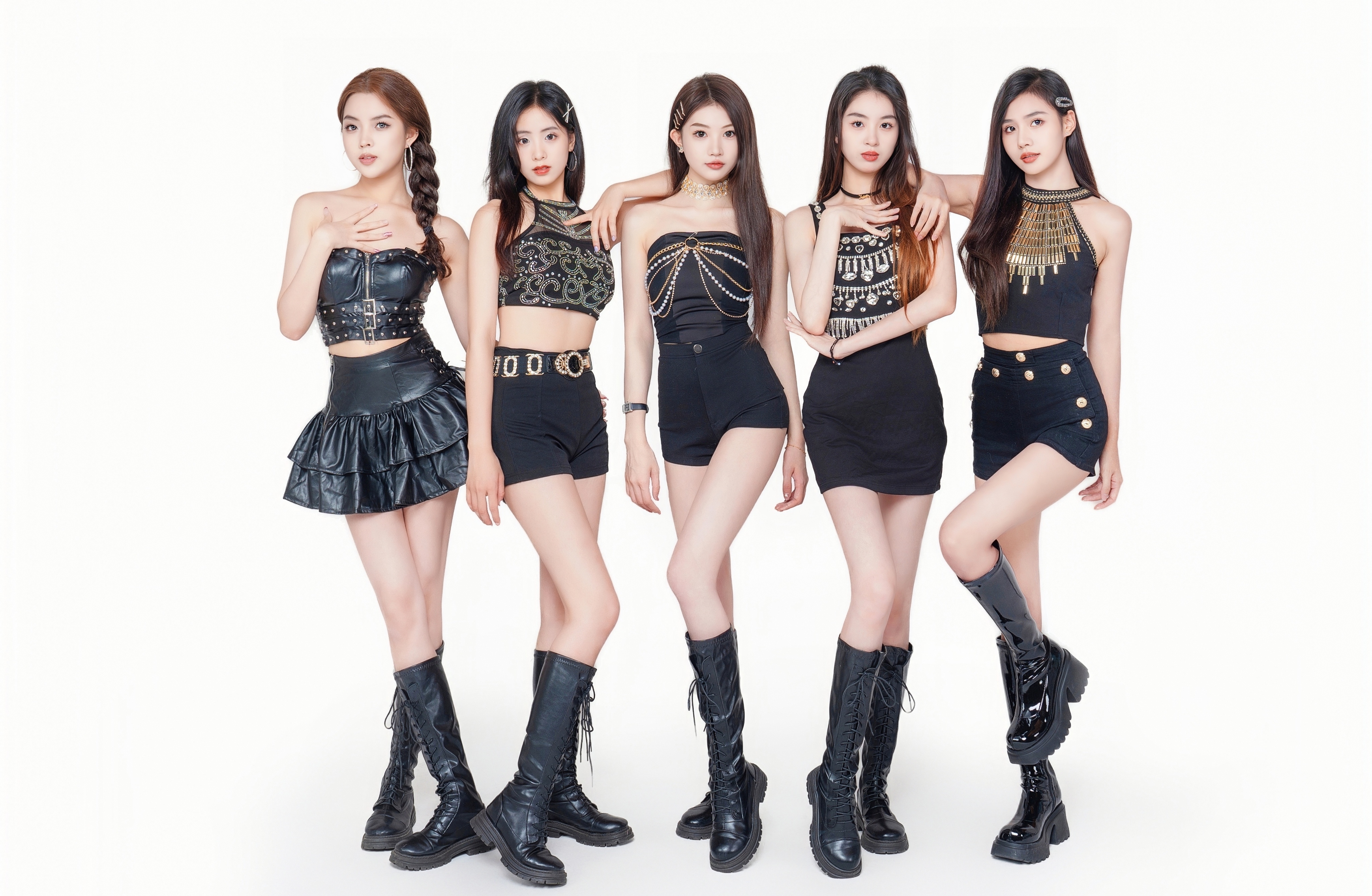 少女,母公司为演星场,全部由00后女孩组成,包括演唱组合和舞蹈组合