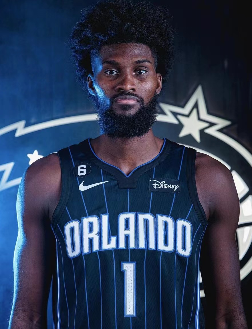 乔纳森·艾萨克