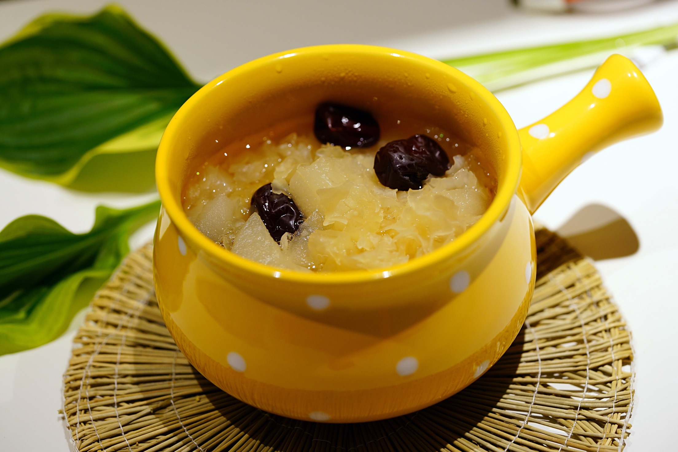 银耳雪梨羹